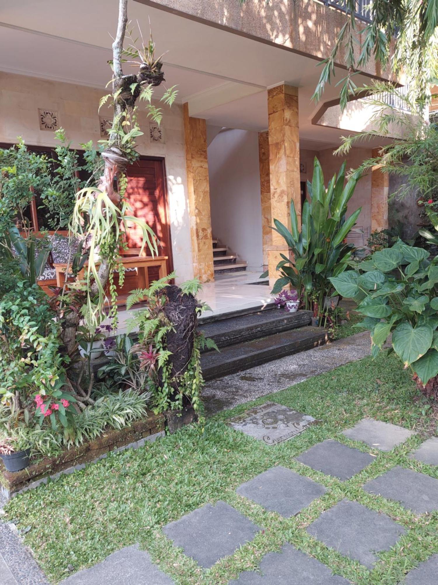 Gerhana Sari 2 Bungalows Ubud Exterior foto